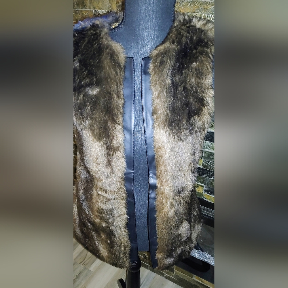 Sanctuary Clothing Brown Faux Fur Vest with Black Faux Leather Accent Size XS